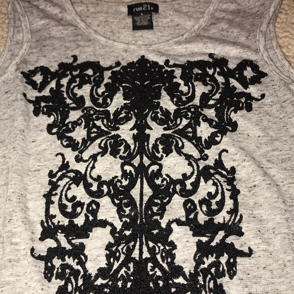 Tank top - Picture 2 of 3